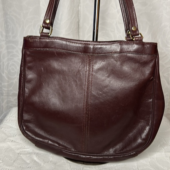 CONTESSA Vintage burgundy genuine leather shoulder handbag. Made in Hong Kong. - Picture 5 of 13